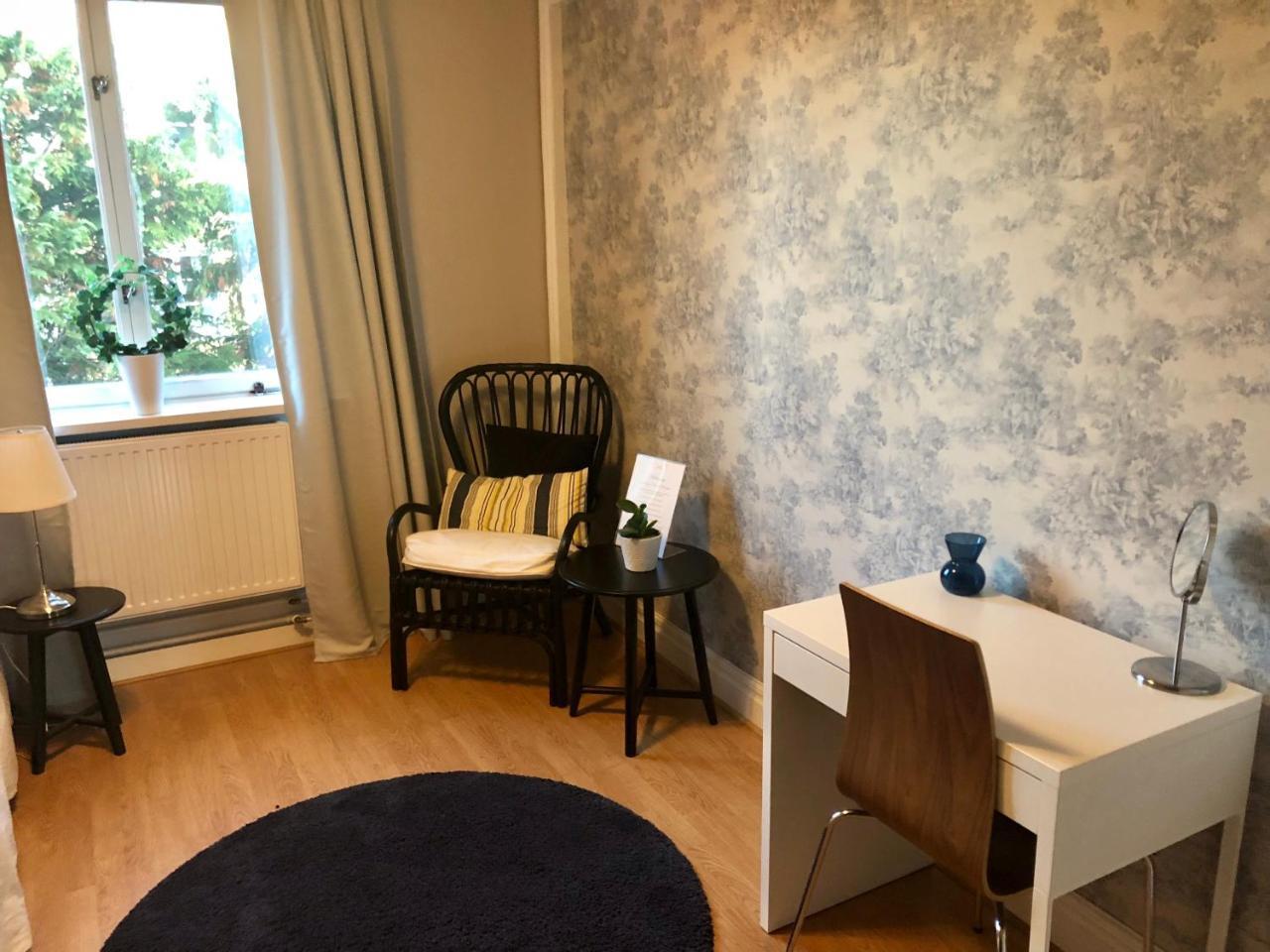 Katrinelunds Bed & Breakfast Västerås Extérieur photo